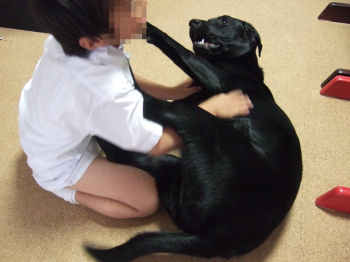 お兄ちゃんとふざける.jpg